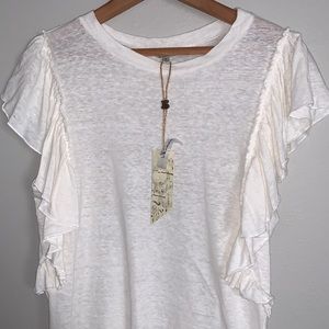 Gimmicks Ivory Butterfly🦋Sleeve Top